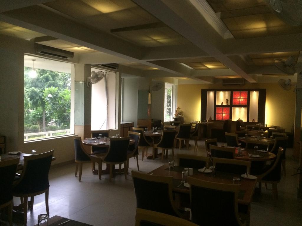 Grand Heritage Resort Greater Noida Bagian luar foto