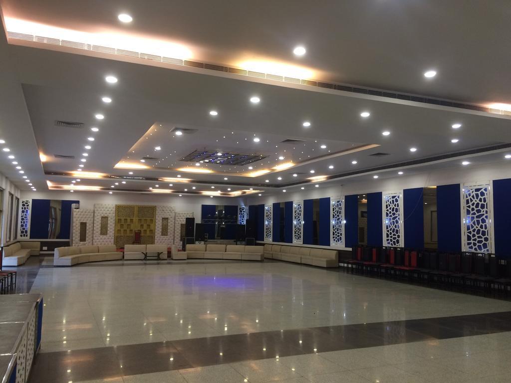 Grand Heritage Resort Greater Noida Bagian luar foto